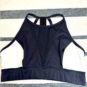 Alala high neck sports bra